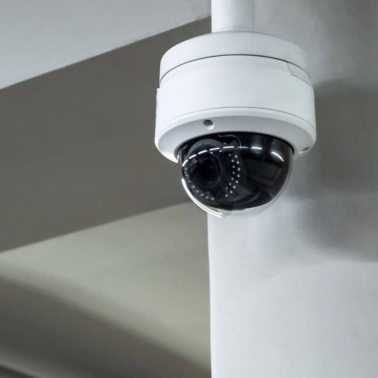 P2P IoT Platform for Live Streaming in Surveillance Cameras